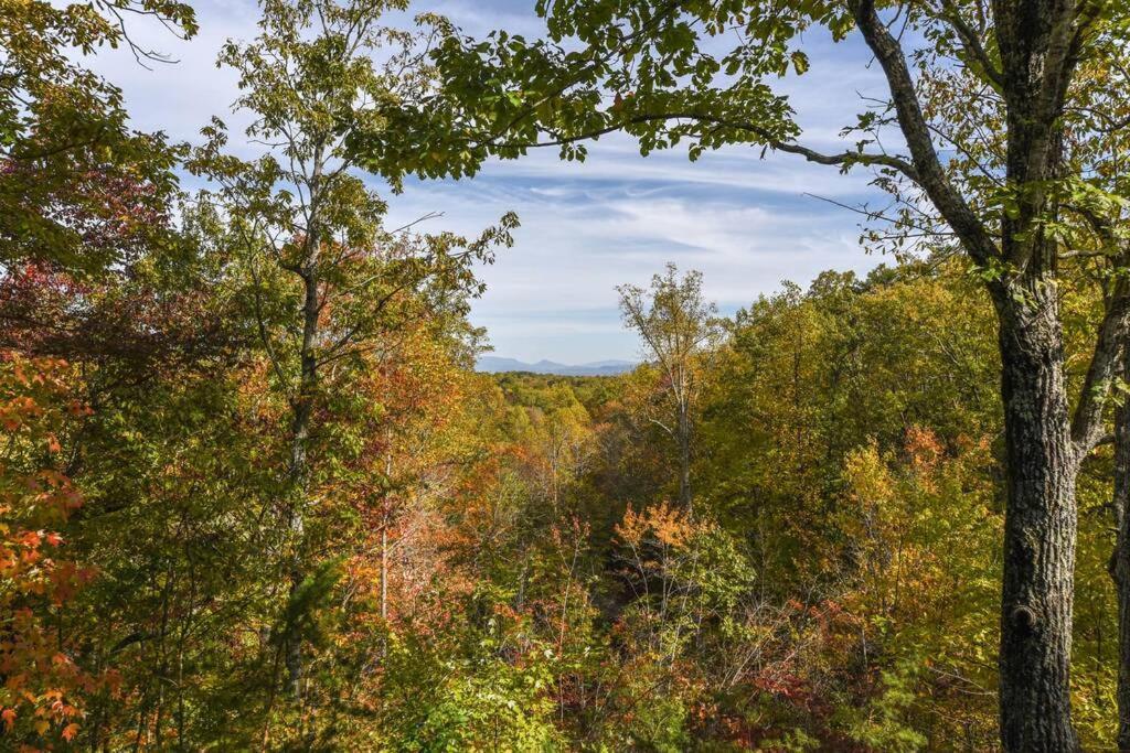 View! Cozy, Private, Fireplace, Hot Tub Log Cabin, Honeymoon! Sevierville Esterno foto