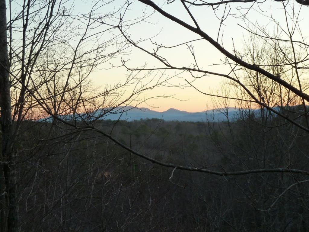 View! Cozy, Private, Fireplace, Hot Tub Log Cabin, Honeymoon! Sevierville Esterno foto